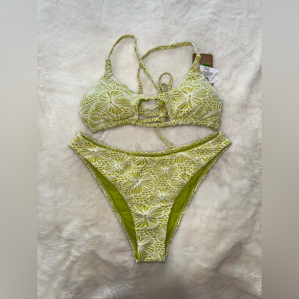 NWT Berlook Green Floral Patterned Bikini Set Medium